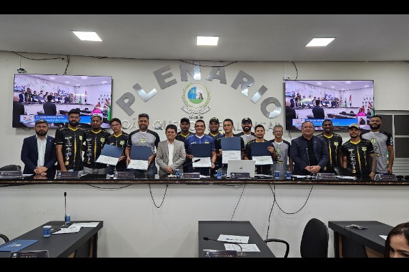 CÂMARA HOMENAGEIA O UNIÃO BOM JARDIM POR SUA TRAJETÓRIA VITORIOSA!