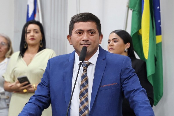 MAIS DIGNIDADE E SEGURANÇA: CÂMARA APROVA AMPLIAÇÃO DO PRAZO PARA TROCA DE MOTOS DOS MOTOTAXIST...