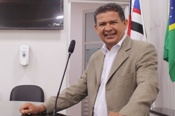 CÂMARA APROVA REQUERIMENTO PARA RECUPERAÇÃO ASFÁLTICA NA RUA 30, NA VILA ILDEMAR