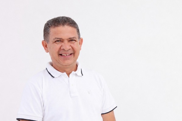 CÂMARA MUNICIPAL APROVA REQUERIMENTO QUE REITERA PEDIDO DE RECUPERAÇÃO ASFÁLTICA DA RUA 32, NA...