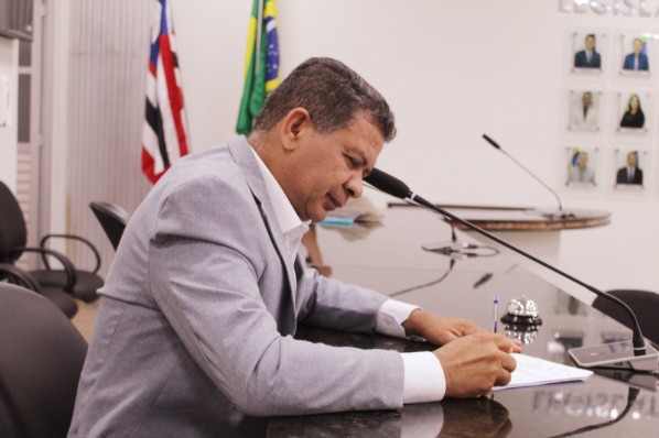 CÂMARA REFORÇA PEDIDO POR REGULARIZAÇÃO FUNDIÁRIA NO BAIRRO JACU